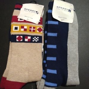 2 Pairs of men's socks